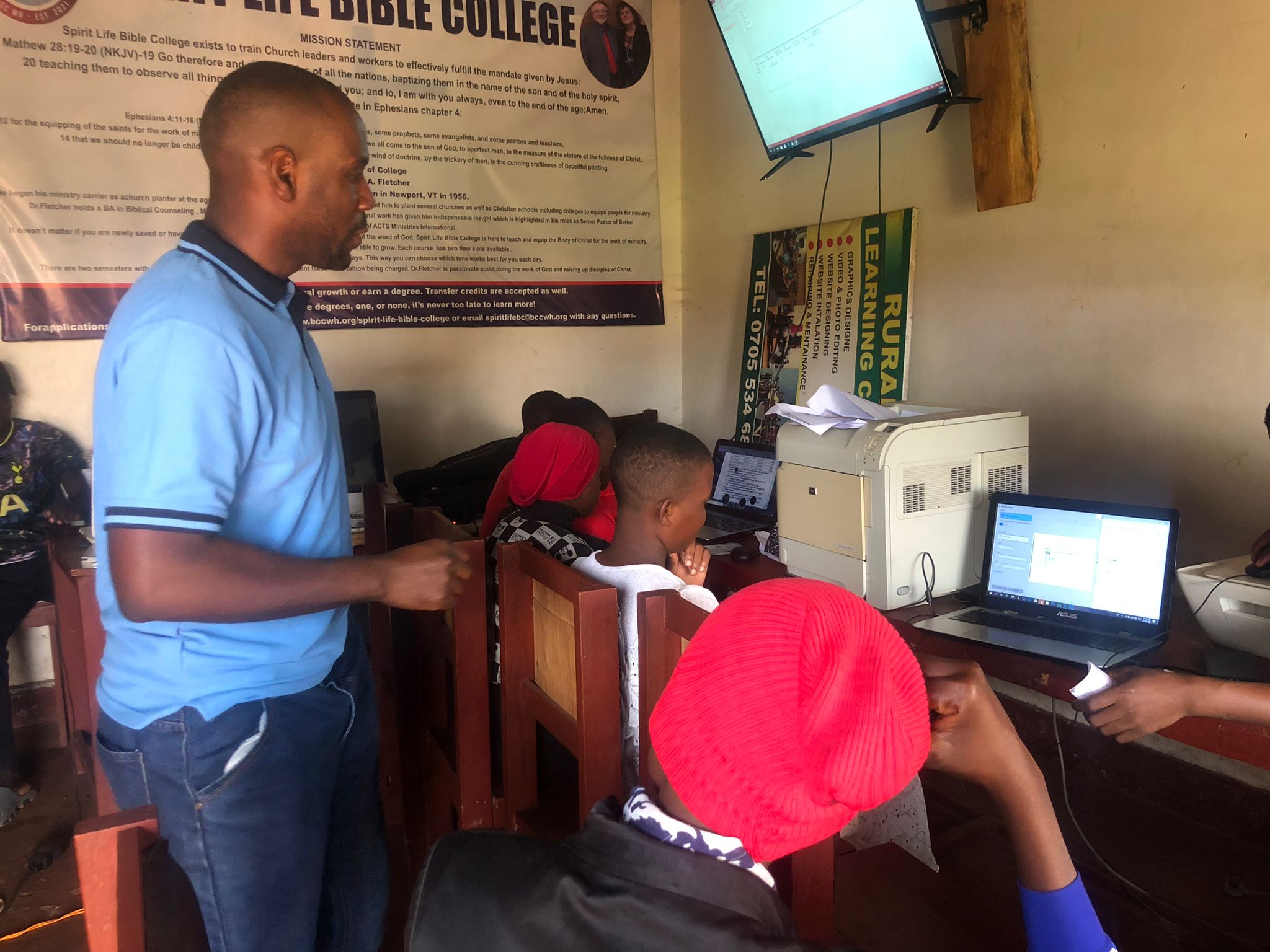 Mentorship session at partner school
